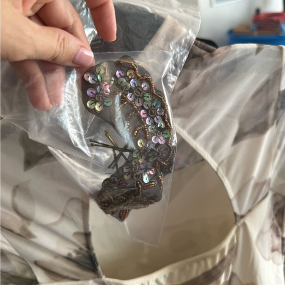 Revolution Purple and Cream Costume with hair piece - Picture 6 of 7